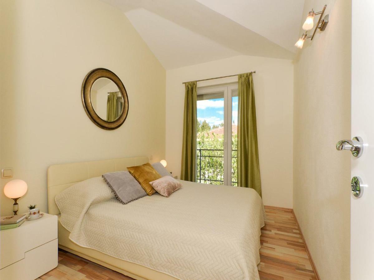Mar Deluxe Apartments Traù Esterno foto